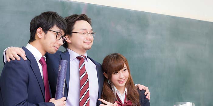 療育コラム　卒業〜需要供給のトラブルを回避する 〜昭和の名曲から考える『胸のボタンの原理』